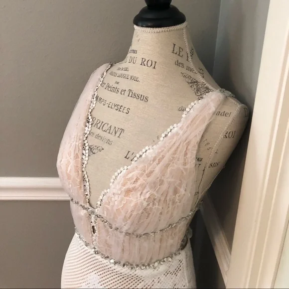 NEW JOVANI SZ 4 IVORY NUDE ILLUSION LACE BEADED FORMAL EVENING GOWN - Picture 4 of 16